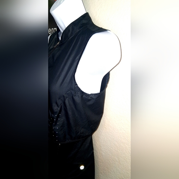 Lululemon Burgundy Full Zip Breathable Mesh Running Vest Women's Size S - Picture 8 of 15